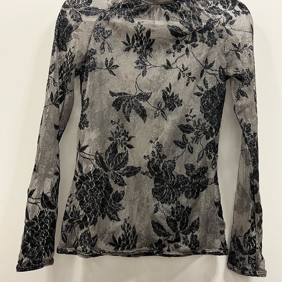 ETINCELLE COUTURE PARIS Sheer Mock Neck Floral Blouse - Picture 4 of 7